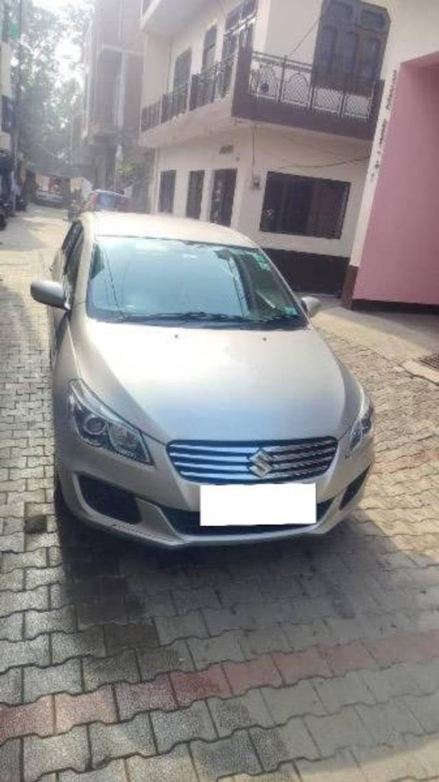 https://images10.gaadi.com/usedcar_image/4329803/original/processed_15905125-28bc-4cbe-837d-05c023fe831a.jpg?imwidth=6400