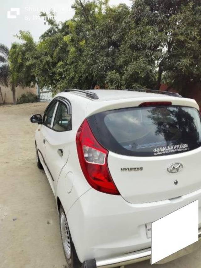 https://images10.gaadi.com/usedcar_image/4329879/original/processed_16bbbd69-f082-4dbc-8432-b0b641f13a1f.jpeg?imwidth=6402