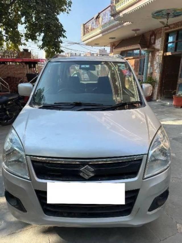 https://images10.gaadi.com/usedcar_image/4329889/original/processed_c23d5d71-8d9d-4250-9f6a-a8ce9cc54f6e.jpeg?imwidth=6400