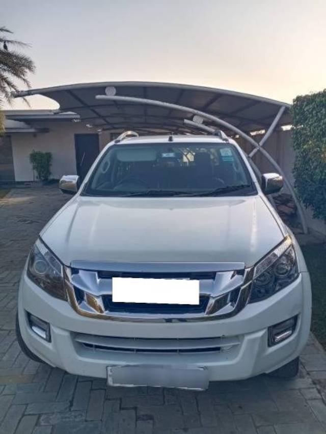 https://images10.gaadi.com/usedcar_image/4329916/original/processed_45a54d65-1db2-4f7f-88ae-5666faa28732.jpg?imwidth=6400