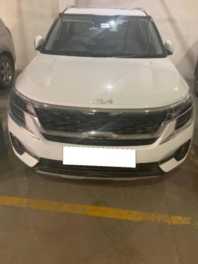 https://images10.gaadi.com/usedcar_image/4329933/original/processed_2073c386-014d-4321-a296-c9964696df60.jpg?imwidth=6400