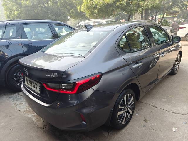 https://images10.gaadi.com/usedcar_image/4329944/original/processed_2472dca5ab2a8686895c95b4dd470789.jpg?imwidth=6401