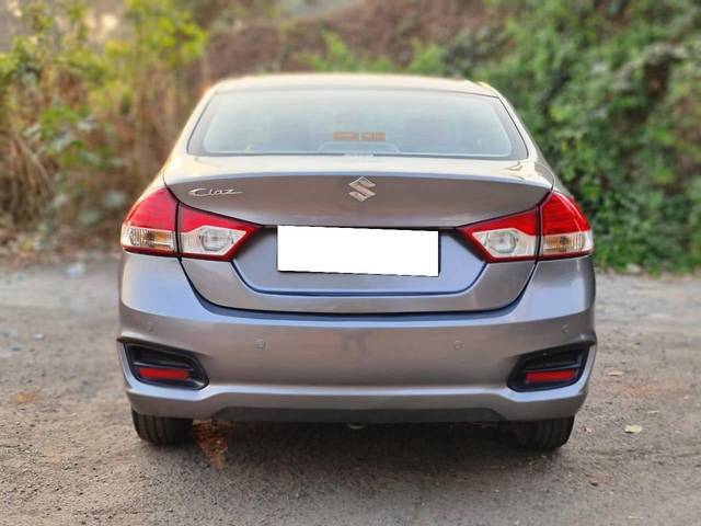 https://images10.gaadi.com/usedcar_image/4330021/original/processed_e7609491695e5063cb711b914dc6c1e8.jpeg?imwidth=6402