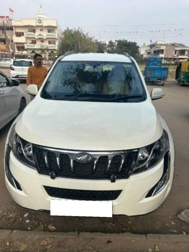 https://images10.gaadi.com/usedcar_image/4330043/original/processed_b7f53716-e007-40bd-8cb9-1271305823f3.jpeg?imwidth=6400