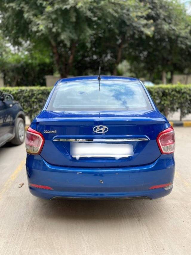 https://images10.gaadi.com/usedcar_image/4330128/original/ab0108fcbbb684b4cbd8ec0c4c15e591.jpeg?imwidth=6401