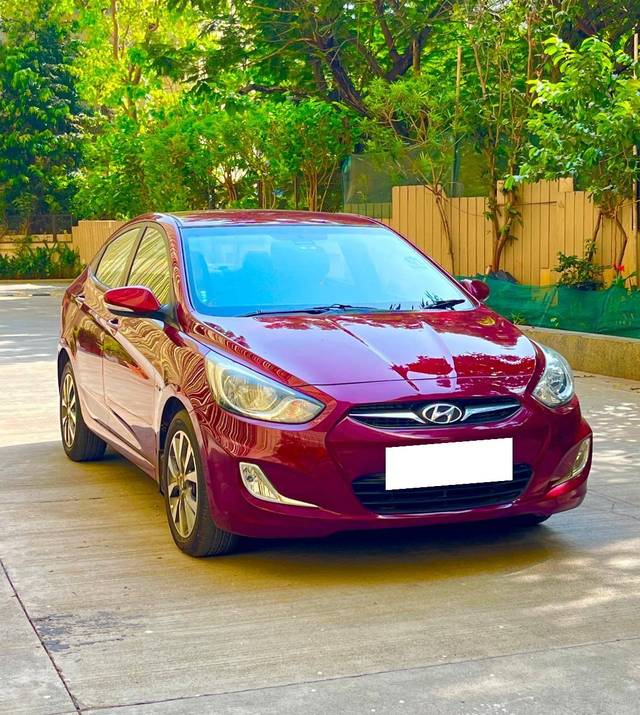 https://images10.gaadi.com/usedcar_image/4330134/original/processed_b50aca663c564ec485b567df3f81d1bf.jpg?imwidth=6400