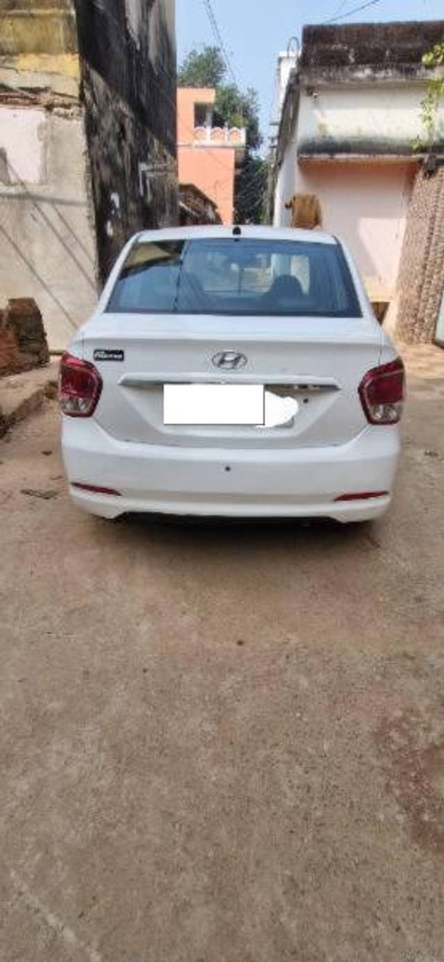 https://images10.gaadi.com/usedcar_image/4330383/original/processed_1fd6bc08-5745-44af-a664-219c118a3027.jpg?imwidth=6401