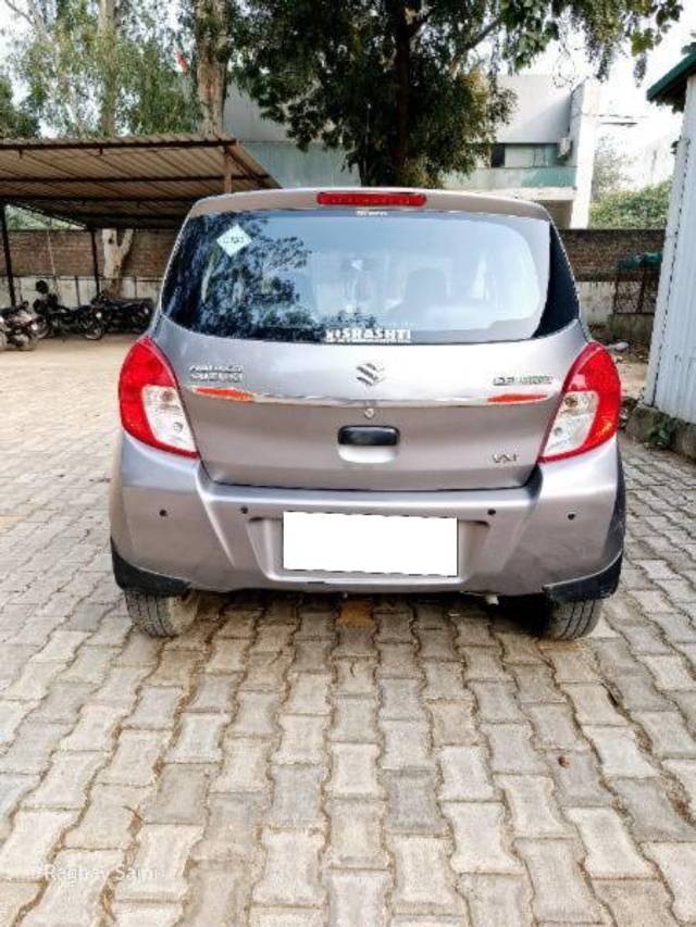 https://images10.gaadi.com/usedcar_image/4330424/original/processed_22ae0865-5e6d-4ed0-9e6b-5e41411772fa.jpg?imwidth=6402