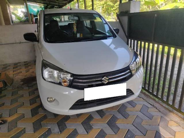 https://images10.gaadi.com/usedcar_image/4330442/original/processed_cf532ea9-6a3f-4bd0-b91b-e0652c424552.jpg?imwidth=6402