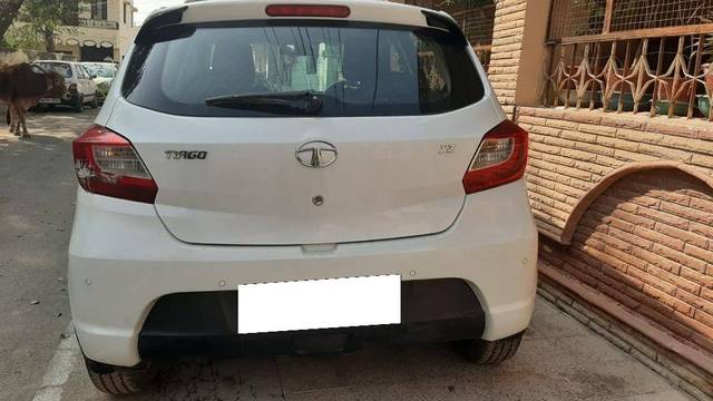 https://images10.gaadi.com/usedcar_image/4330464/original/223719bf9a127b586a1d7c930376e314.jpeg?imwidth=6401