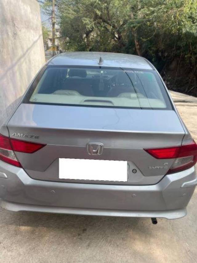 https://images10.gaadi.com/usedcar_image/4330470/original/cf0786a0f132e9d6c5f59f9d8d5b4363.jpg?imwidth=6401