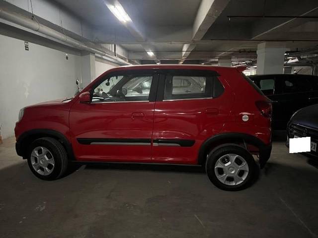 https://images10.gaadi.com/usedcar_image/4330472/original/processed_6ac32e91-c5aa-473d-8d5d-98b1206f5527.jpeg?imwidth=6401