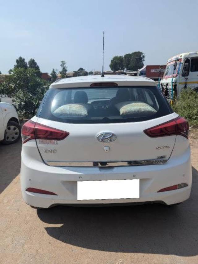 https://images10.gaadi.com/usedcar_image/4330634/original/processed_f48220d9-2ecf-47aa-906f-af6359b46d19.jpg?imwidth=6402