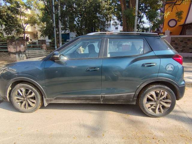 https://images10.gaadi.com/usedcar_image/4330645/original/586f45b714bb598cb7c7b6c5dca0d994.jpg?imwidth=6402