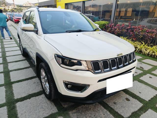 https://images10.gaadi.com/usedcar_image/4330663/original/processed_7eb2931de7fd948ce260f663ba1921d9.jpg?imwidth=6400