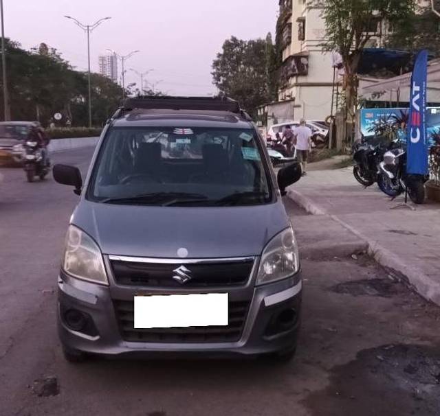 https://images10.gaadi.com/usedcar_image/4330703/original/processed_c926dc0f-cb63-4486-b6b9-0942988cd4f4.jpg?imwidth=6400