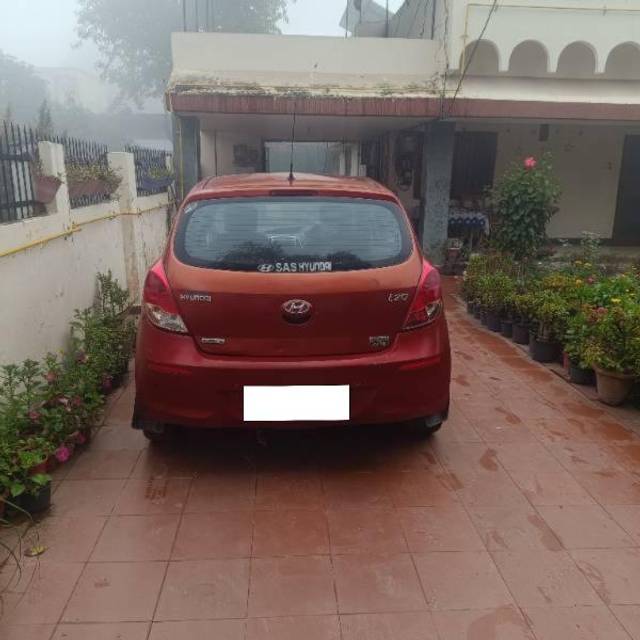 https://images10.gaadi.com/usedcar_image/4330730/original/processed_02333856-7dcd-4f6a-b488-6798468e57f1.jpg?imwidth=6400