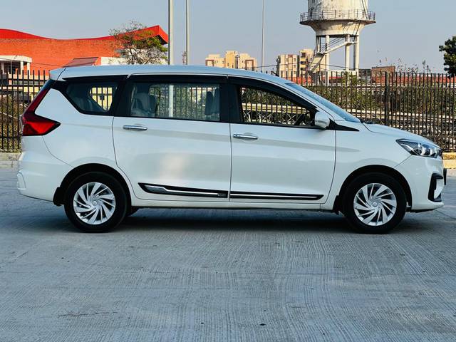 https://images10.gaadi.com/usedcar_image/4330836/original/7aa23d255bdaa3b00b59d4ec45c48894.jpg?imwidth=6401