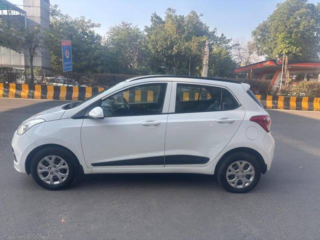 https://images10.gaadi.com/usedcar_image/4330842/original/processed_2b2bad484dcebbb2c6c5dfe62614fe56.jpg?imwidth=6402