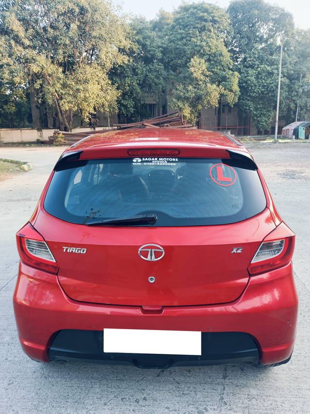 https://images10.gaadi.com/usedcar_image/4330844/original/processed_82cd19a0cd7149fcb6981080c549975c.jpg?imwidth=6401