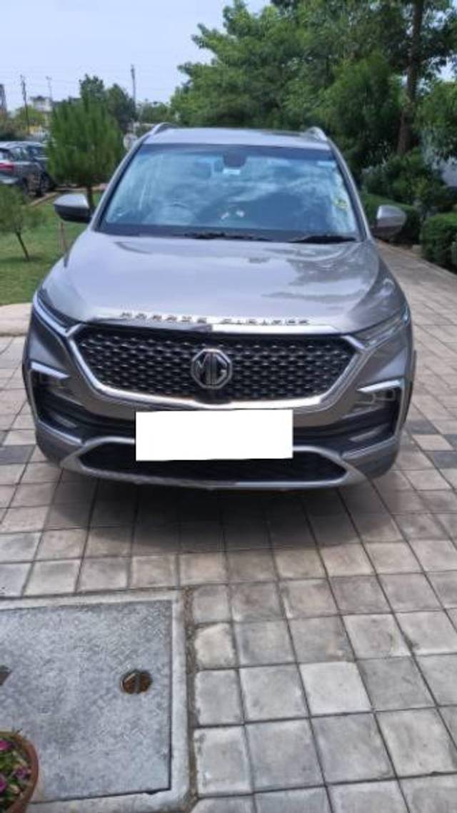 https://images10.gaadi.com/usedcar_image/4330904/original/processed_c8305cbb-3615-4aba-ad41-5ff020dd592a.jpg?imwidth=6400