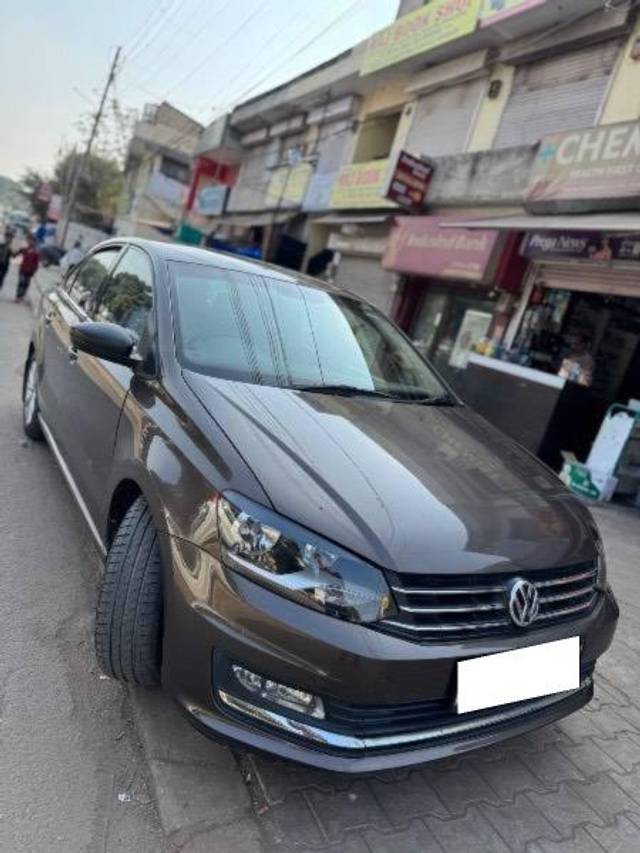 https://images10.gaadi.com/usedcar_image/4330905/original/processed_fe2bd5ef-b368-4ad6-931e-22cd51e915a1.jpg?imwidth=6400