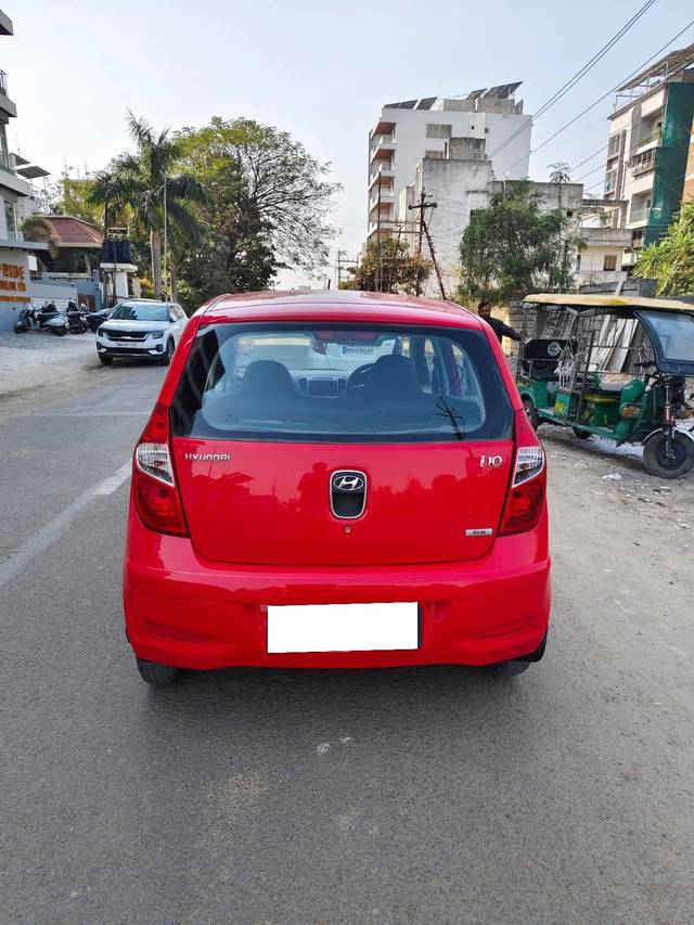 https://images10.gaadi.com/usedcar_image/4330948/original/processed_54271baa36de22abc52b693648b1ff20.jpg?imwidth=6401