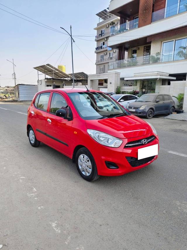 https://images10.gaadi.com/usedcar_image/4330948/original/processed_69961ebcd77639deb32701fe953e5f8d.jpg?imwidth=6400