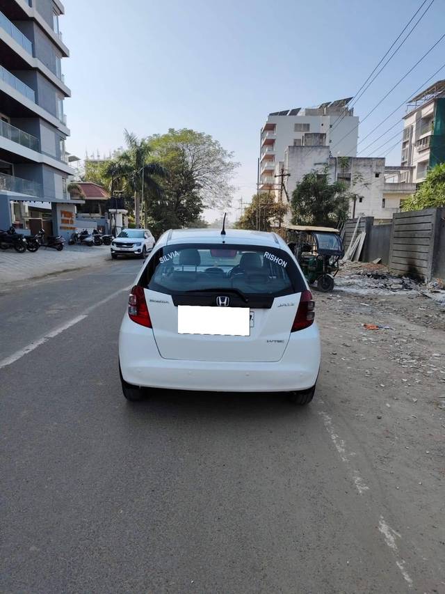 https://images10.gaadi.com/usedcar_image/4330950/original/processed_2ebc4edb8bc73f5262e849bb478ce002.jpg?imwidth=6401