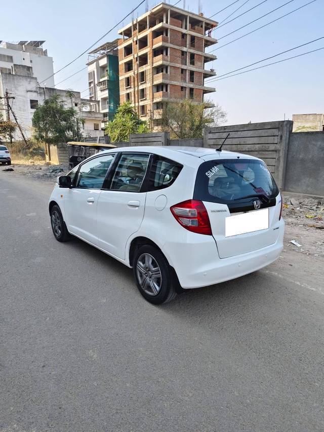 https://images10.gaadi.com/usedcar_image/4330950/original/processed_6c052c8ea4bac0e4bcde5f3be8f38938.jpg?imwidth=6402