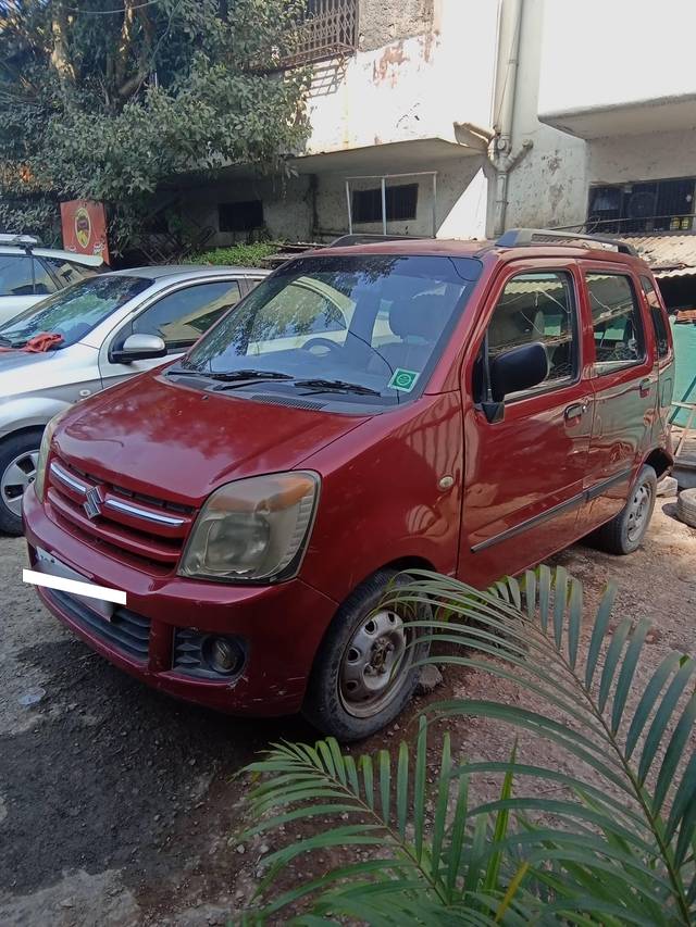 https://images10.gaadi.com/usedcar_image/4330972/original/processed_cbbb38e74a9da9956cb1e3a9a2ce0643.jpg?imwidth=6401