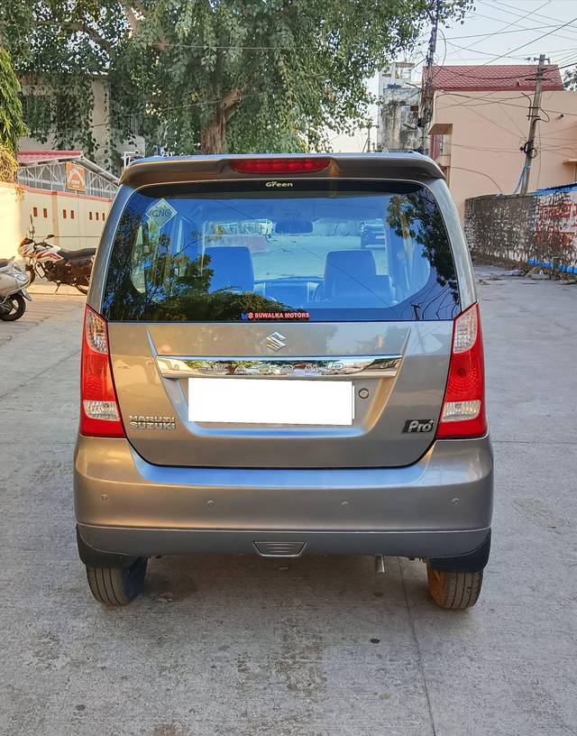 https://images10.gaadi.com/usedcar_image/4330973/original/processed_871b1fd1aef9743e7824c9556c08ab5d.jpg?imwidth=6401