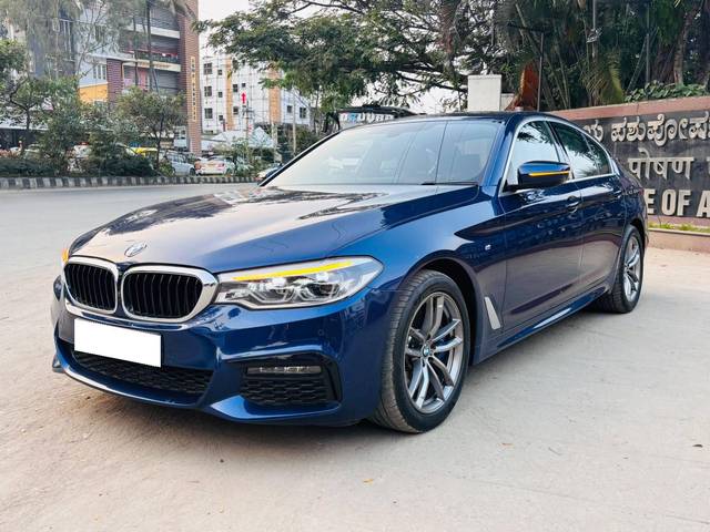 https://images10.gaadi.com/usedcar_image/4331038/original/processed_a28dce29d5699f998f5b7a7c22532bb6.jpg?imwidth=6400