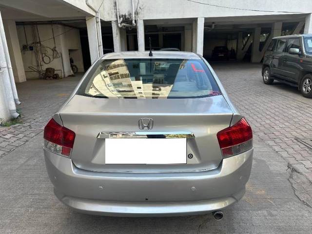 https://images10.gaadi.com/usedcar_image/4331074/original/23281e7687f4ecaa8967c4e35df96dce.jpeg?imwidth=6401