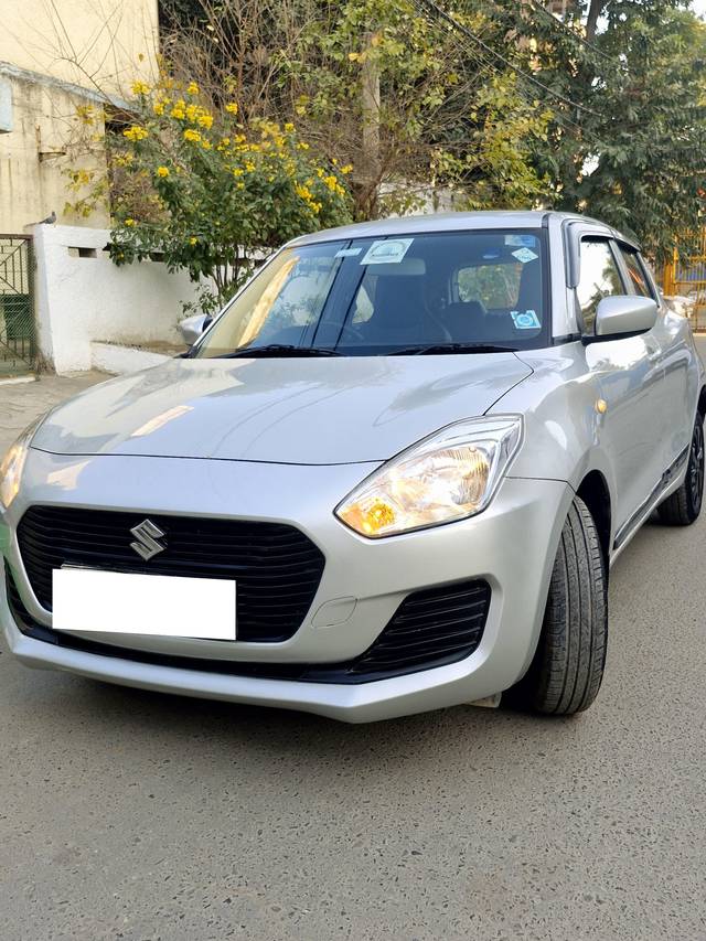 https://images10.gaadi.com/usedcar_image/4331160/original/processed_0d310bdd6c24fd262202e75c7be7ebf7.jpg?imwidth=6400