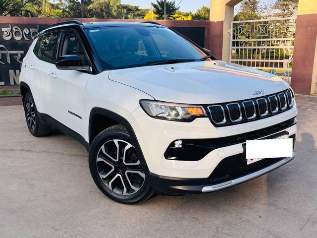 https://images10.gaadi.com/usedcar_image/4331214/original/processed_88610515e4e10708c5633d06f2e81d2f.jpg?imwidth=6400