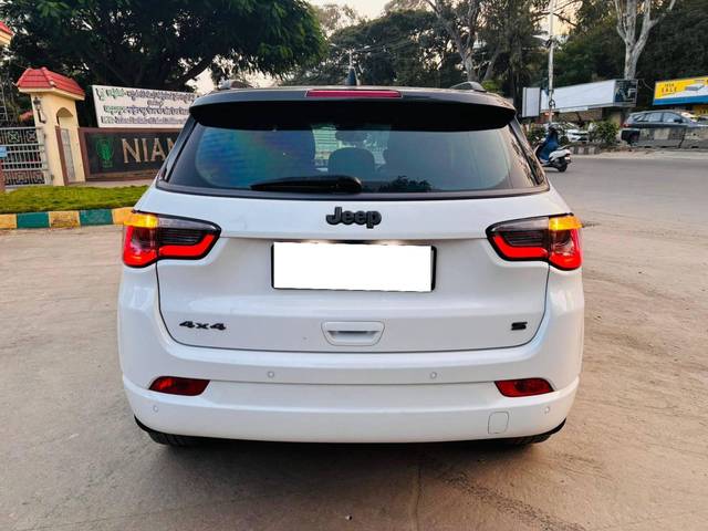 https://images10.gaadi.com/usedcar_image/4331228/original/processed_258cb6bcb1428c4da65e49bb92b0e760.jpg?imwidth=6401