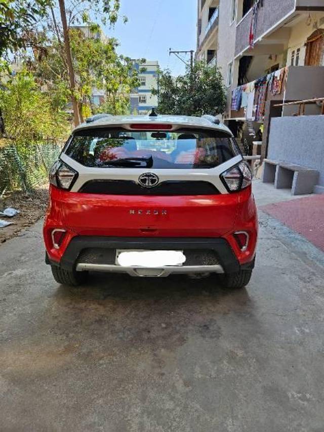 https://images10.gaadi.com/usedcar_image/4331263/original/processed_2af39073-5771-4e79-84b3-32295a240cab.jpg?imwidth=6402