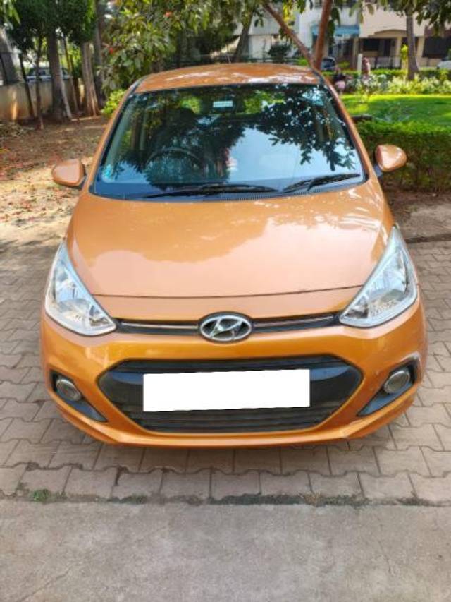 https://images10.gaadi.com/usedcar_image/4331281/original/processed_2f8b8dcc-d652-4748-98c6-527f12da4e0c.jpeg?imwidth=6400