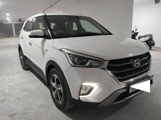 https://images10.gaadi.com/usedcar_image/4331335/original/processed_dfa116d876e867a7f6badb7522725082.jpg?imwidth=6400