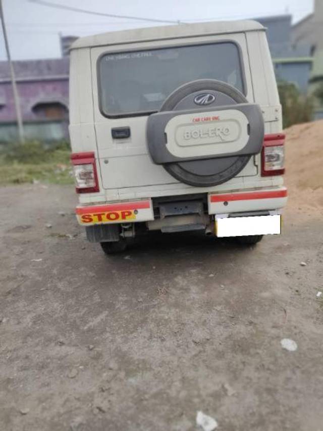 https://images10.gaadi.com/usedcar_image/4331354/original/processed_261876b3-2fa2-4f04-8a7a-b065e3289058.jpeg?imwidth=6402