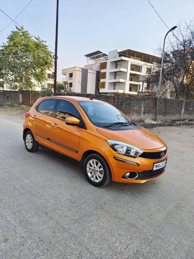 https://images10.gaadi.com/usedcar_image/4331378/original/processed_e85dc6d05c4104b2c03df7784a946c3f.jpg?imwidth=6400