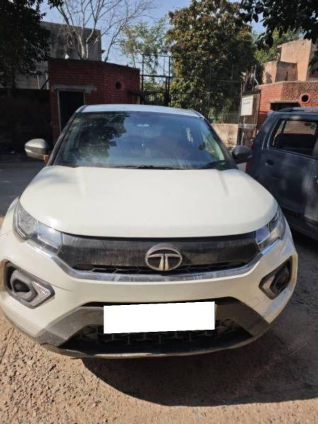 https://images10.gaadi.com/usedcar_image/4331480/original/processed_d4c94e4b-008e-4e66-a855-0015c7923c25.jpg?imwidth=6400