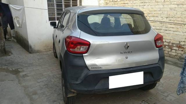 https://images10.gaadi.com/usedcar_image/4331486/original/processed_e87f0dac-622c-4652-a199-fc2d403150d6.jpg?imwidth=6402