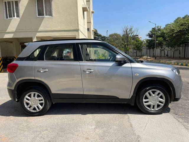 https://images10.gaadi.com/usedcar_image/4331500/original/processed_23d15c4e4df50b5766715a0d699621cb.jpg?imwidth=6401