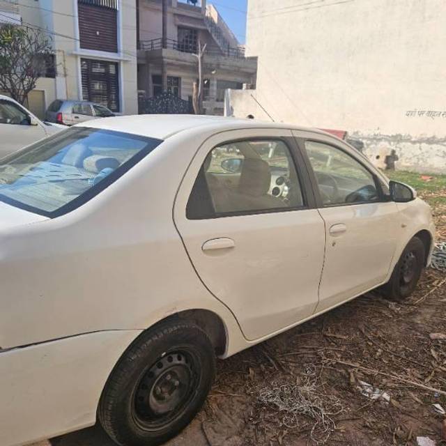 https://images10.gaadi.com/usedcar_image/4331727/original/processed_b447fb3c-7e60-4424-8d6a-67fa7c0ee6c0.jpg?imwidth=6402