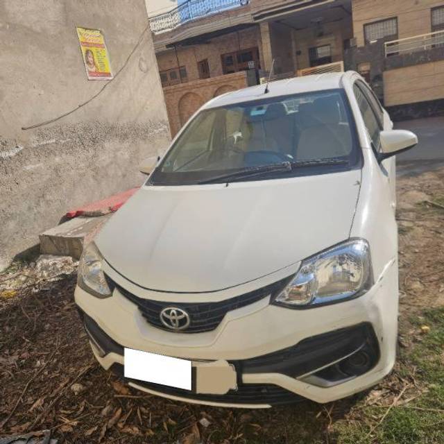 https://images10.gaadi.com/usedcar_image/4331730/original/processed_b4814cc4-b420-41ac-83c7-7c67f64d29fe.jpg?imwidth=6400