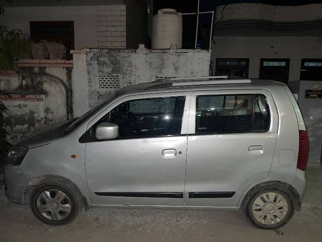 https://images10.gaadi.com/usedcar_image/4331879/original/0109f74842867a10e8ee7a1ed8ed4a9e.jpg?imwidth=6402