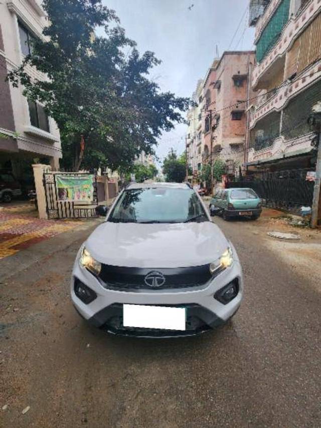 https://images10.gaadi.com/usedcar_image/4331901/original/3f0baf6b7ff20559aed00e4e0e349d6f.jpg?imwidth=6400