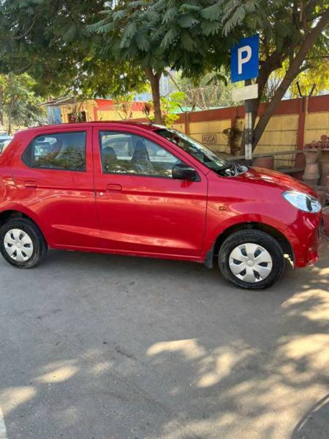 https://images10.gaadi.com/usedcar_image/4331906/original/beba496392735b5e9ec3a2a4e6a59604.jpeg?imwidth=6402